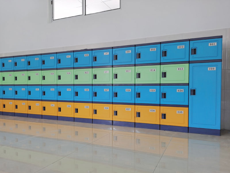 學(xué)生柜石墨藍(lán)配果綠色和繽紛橙